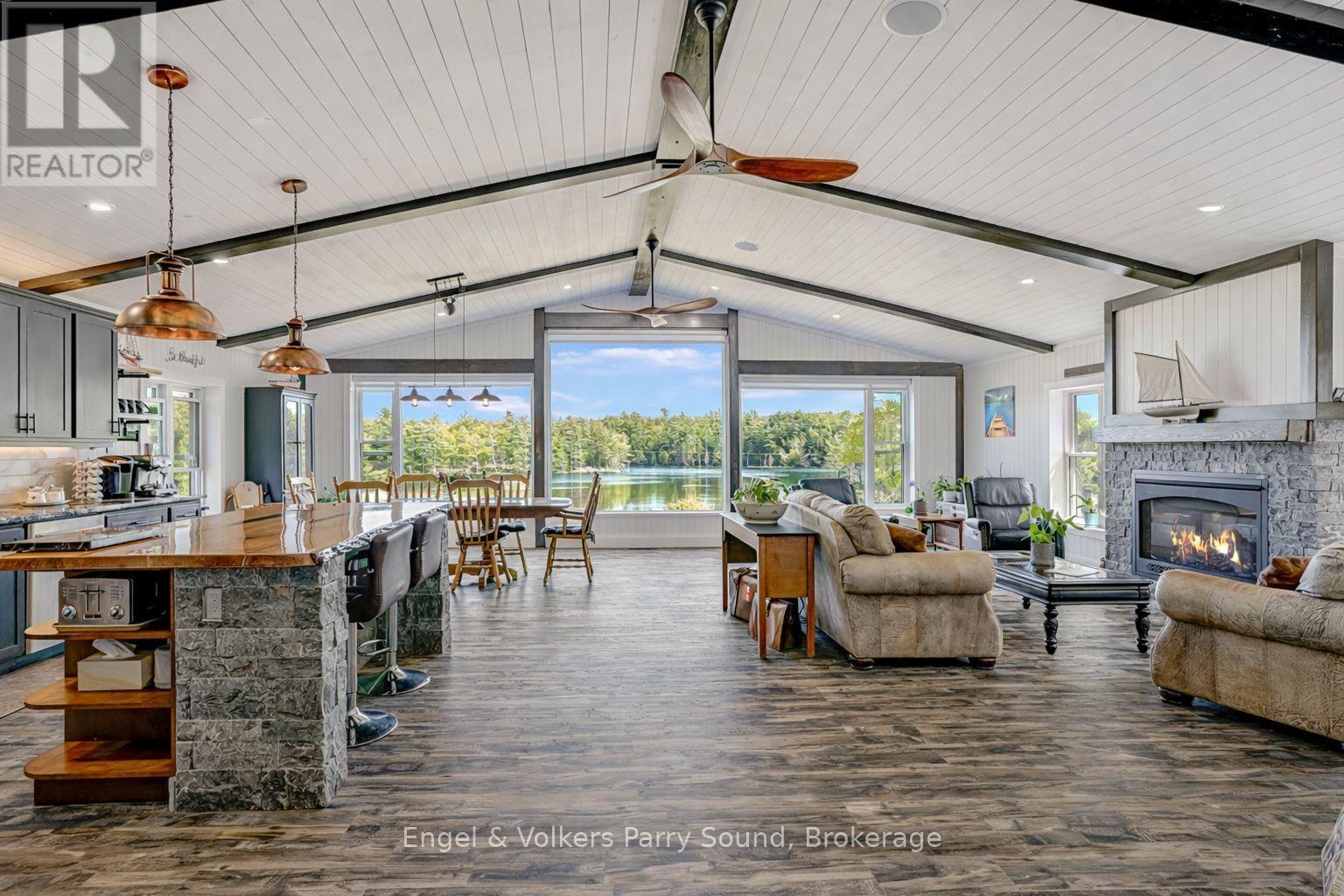 49 Regency Drive Property Photo 7