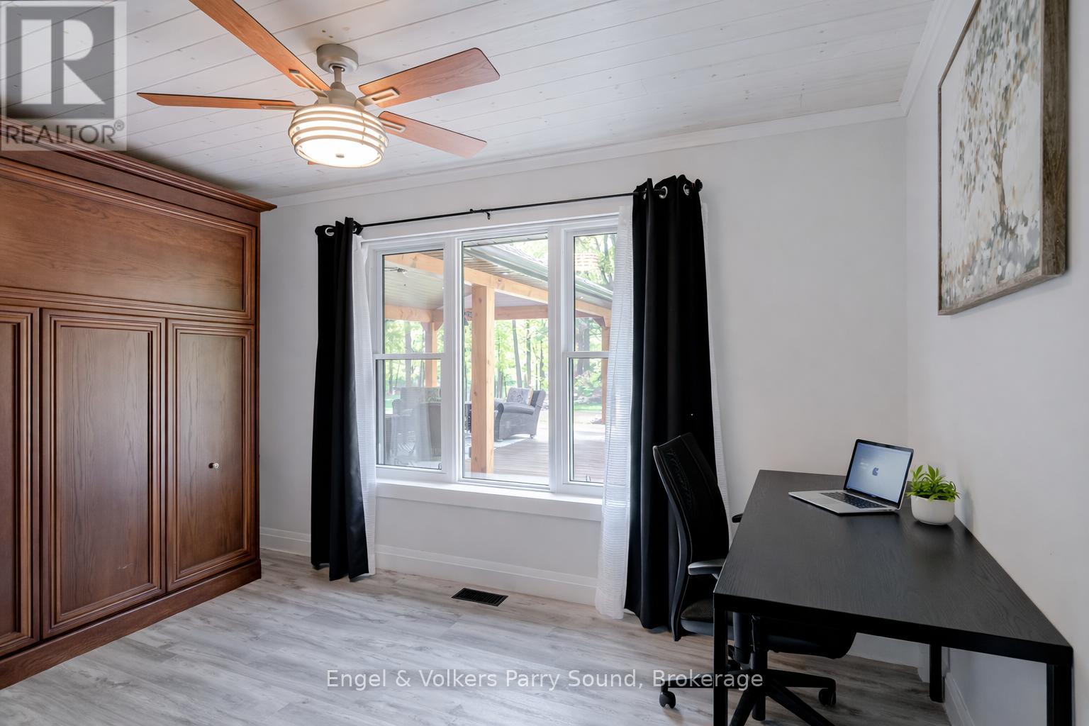 49 Regency Drive Property Photo 32