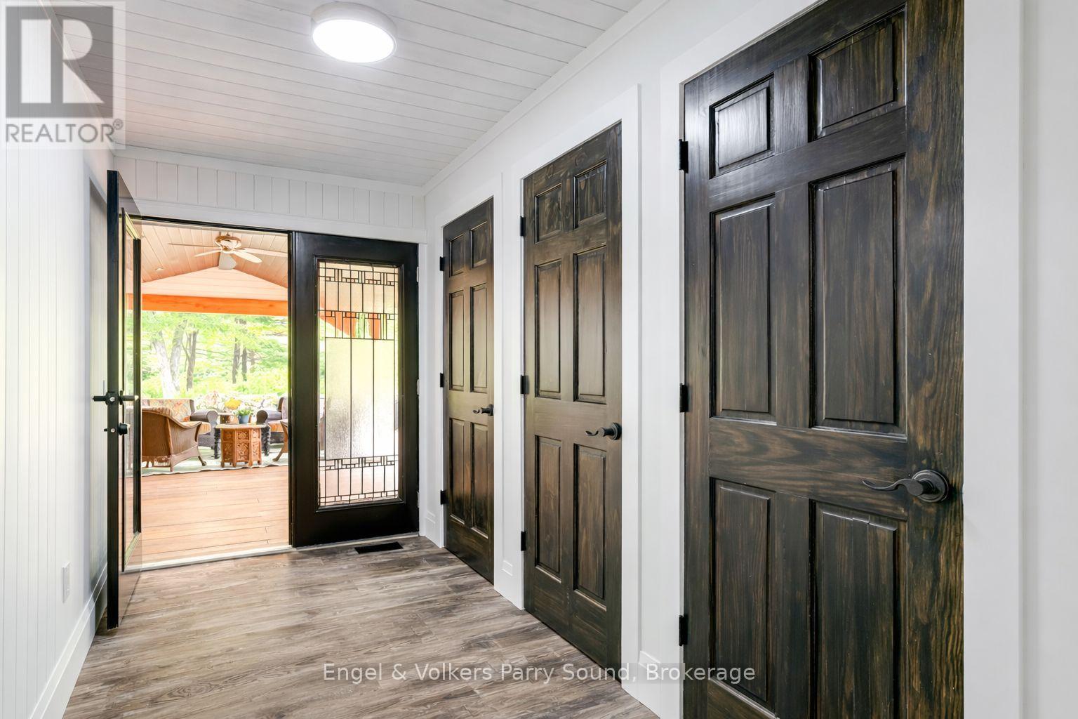 49 Regency Drive Property Photo 40