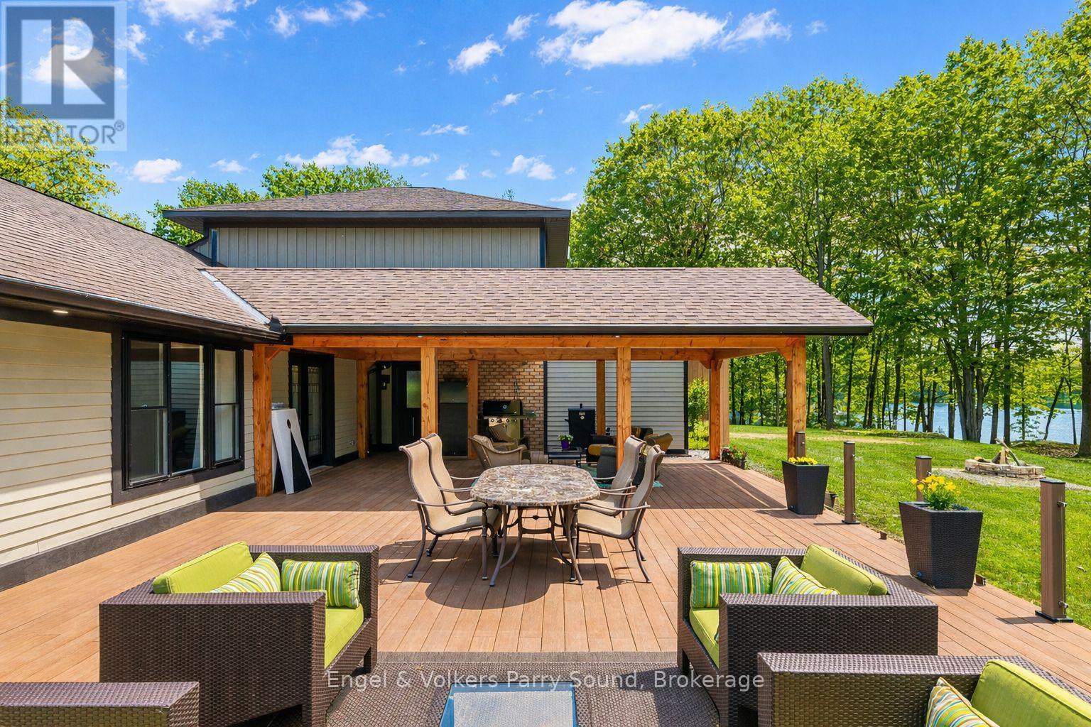 49 Regency Drive Property Photo 42