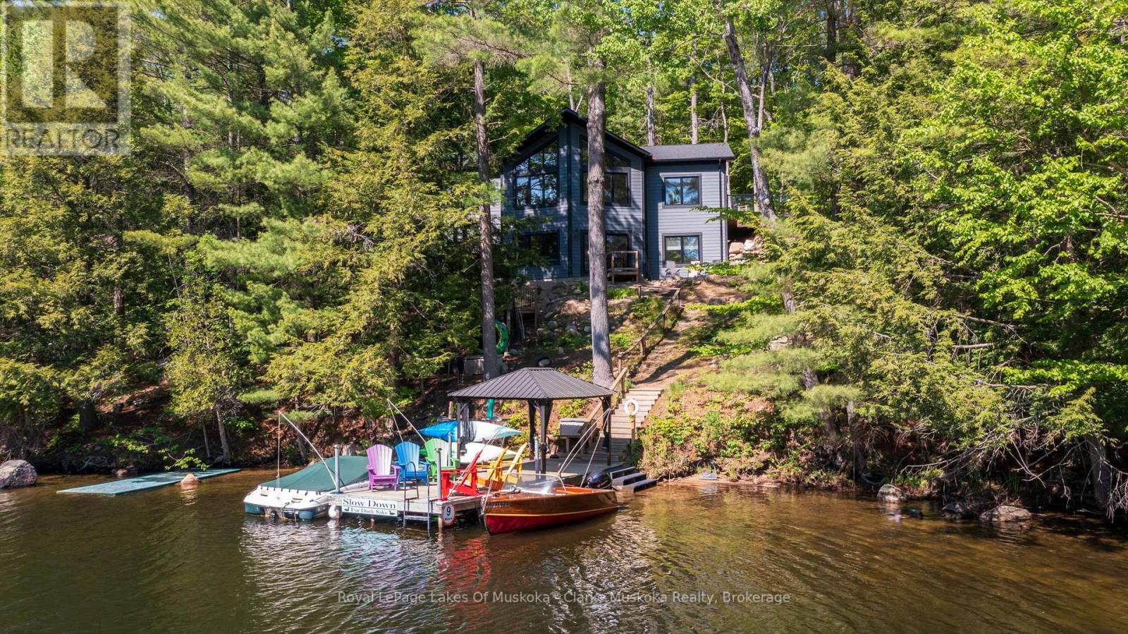 5 - 1062 Pennwood Road Property Photo 1