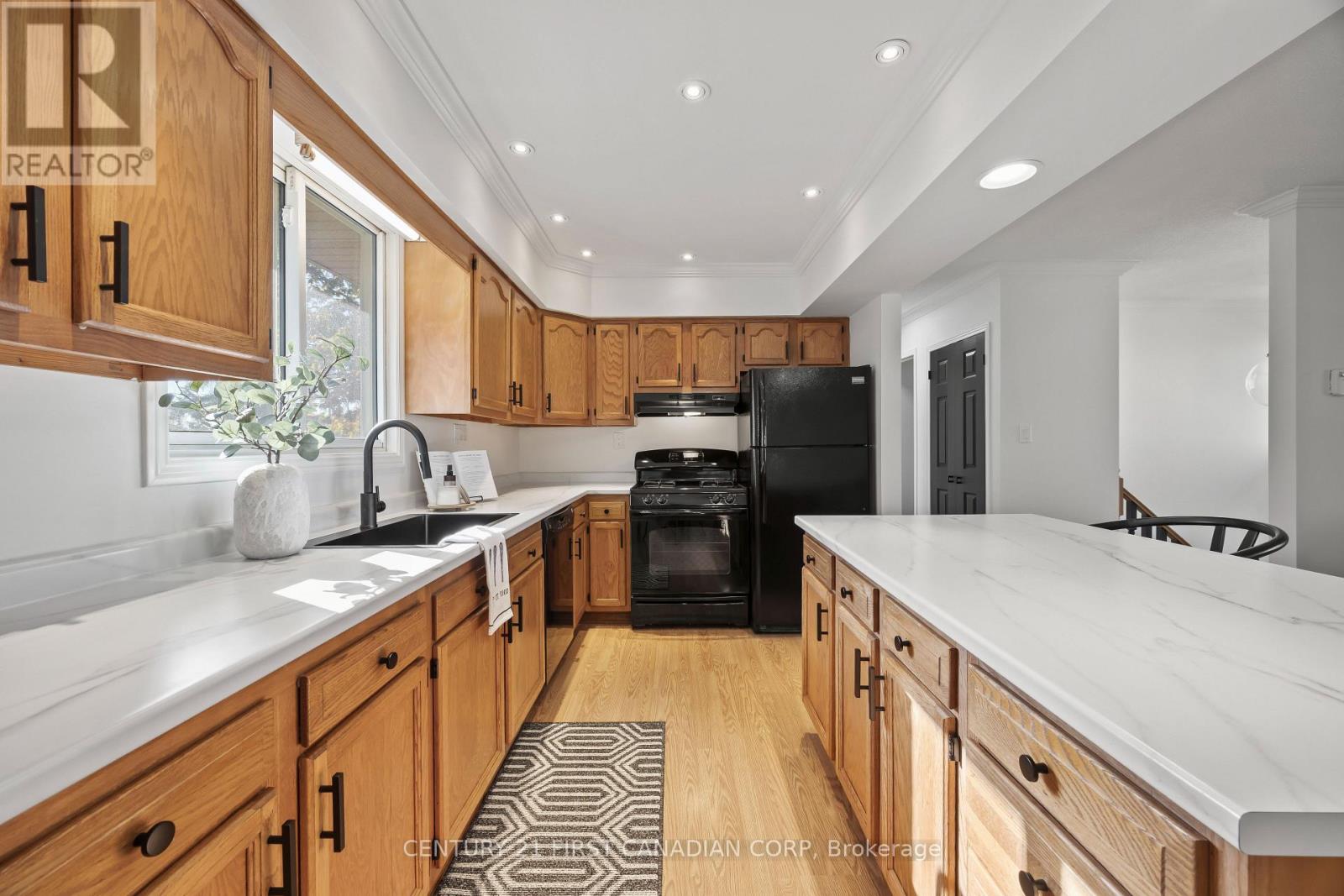 70986 B Line Property Photo 17