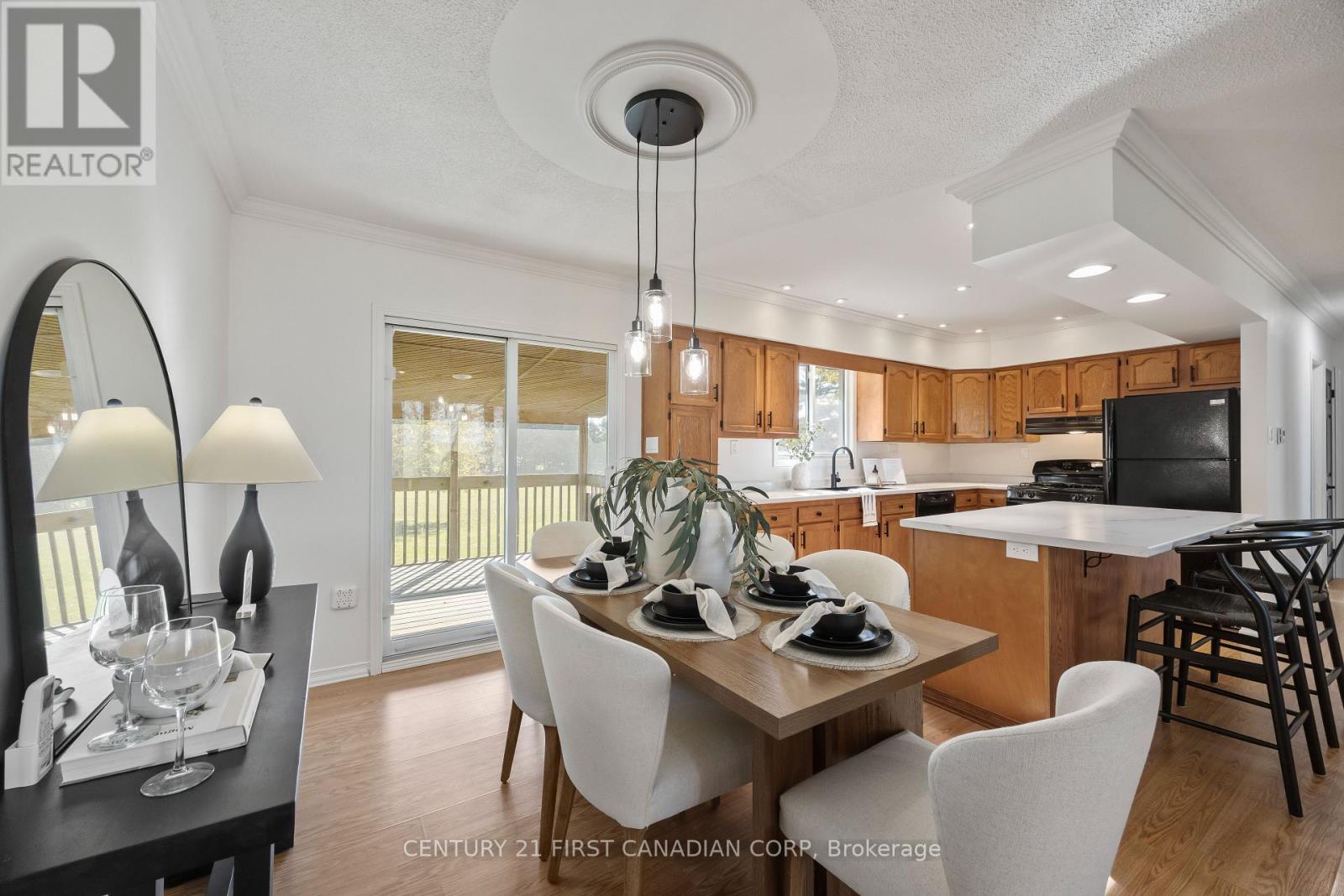 70986 B Line Property Photo 20
