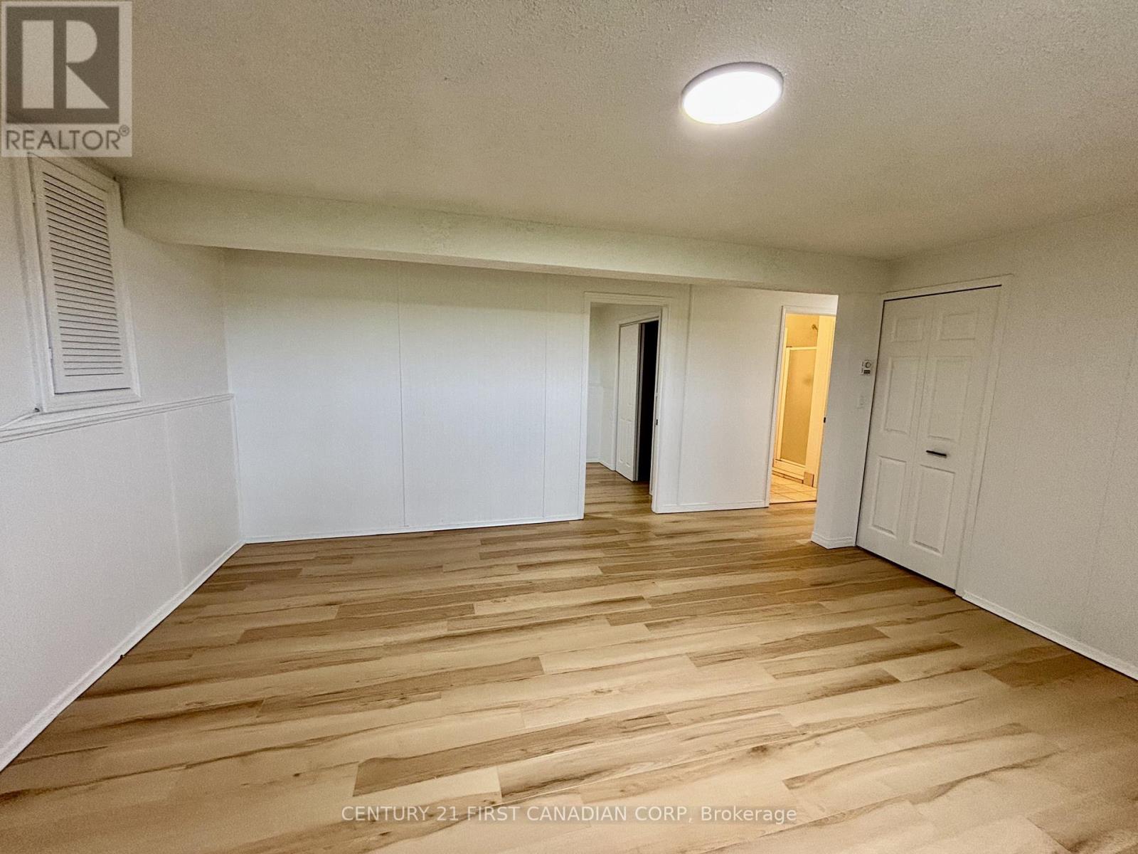 70986 B Line Property Photo 30