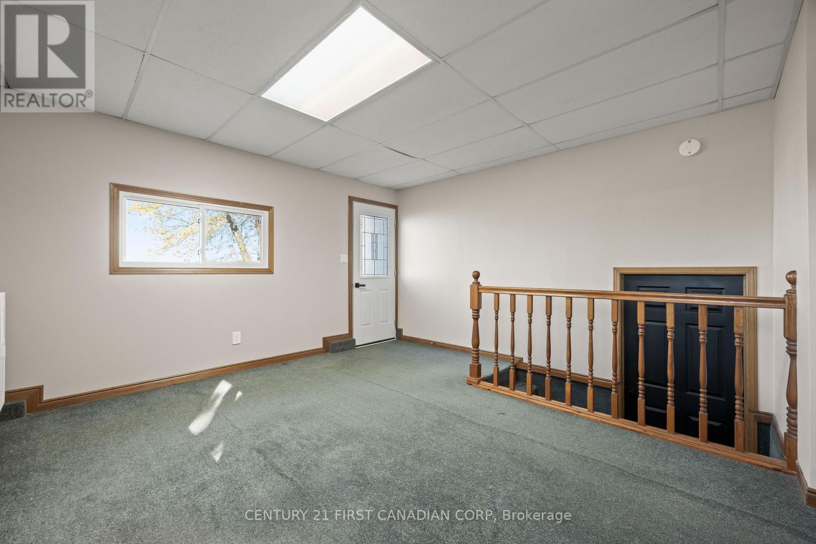70986 B Line Property Photo 38