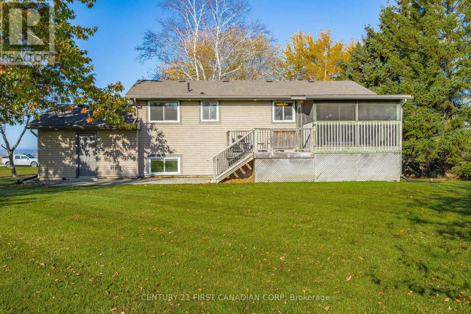 70986 B Line Property Photo 40