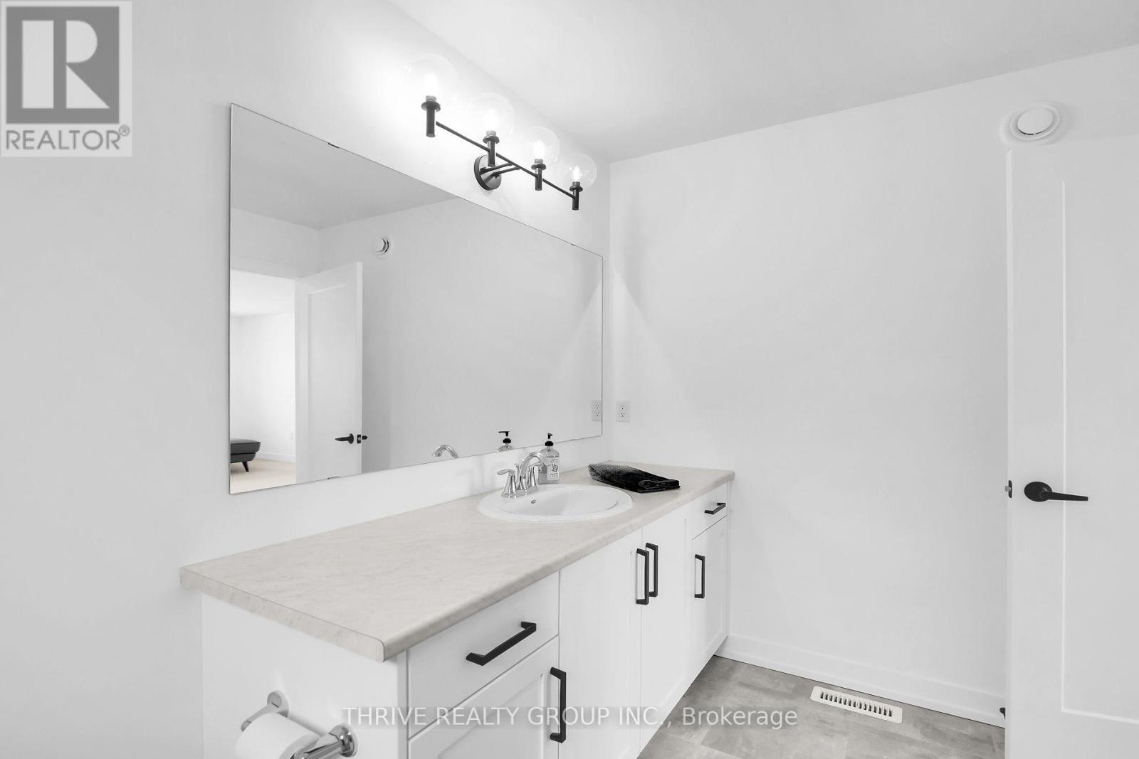3 Basil Crescent Property Photo 23