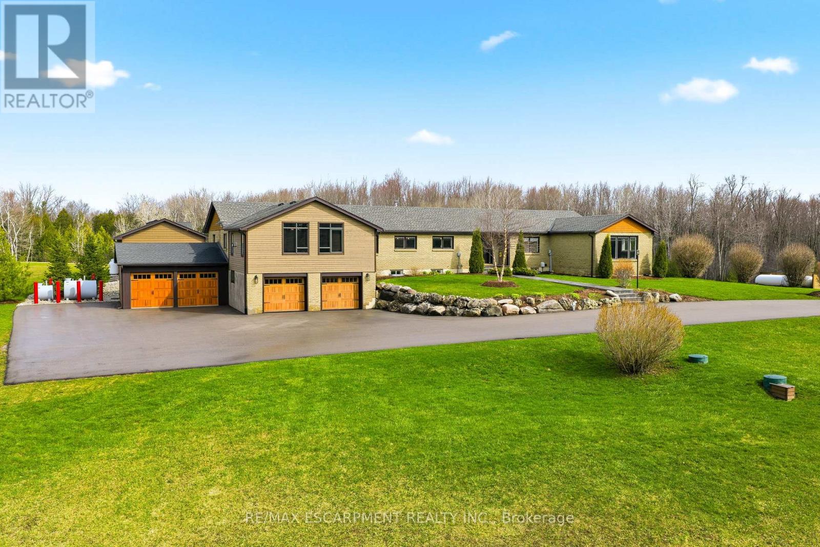 1371 10th Concession Road W Property Photo 1