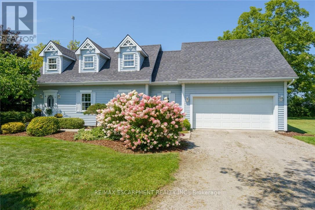 1042 River Road Property Photo 3
