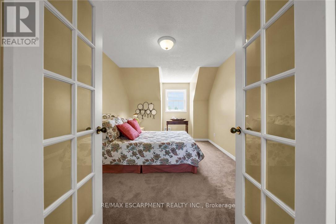 1042 River Road Property Photo 23