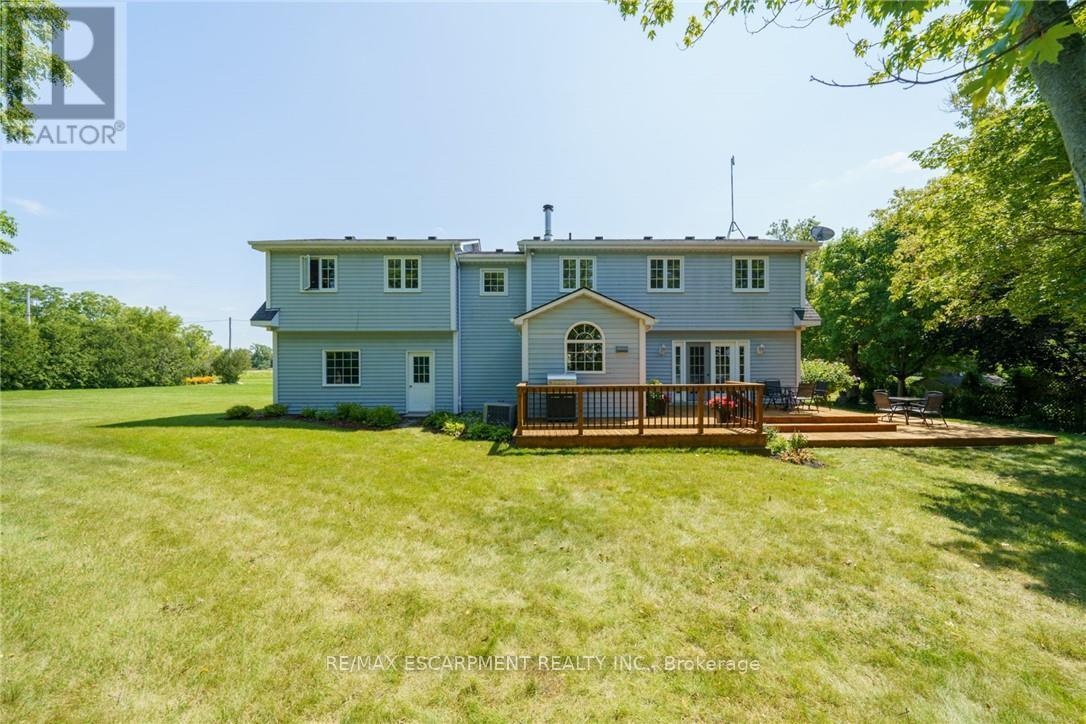 1042 River Road Property Photo 28