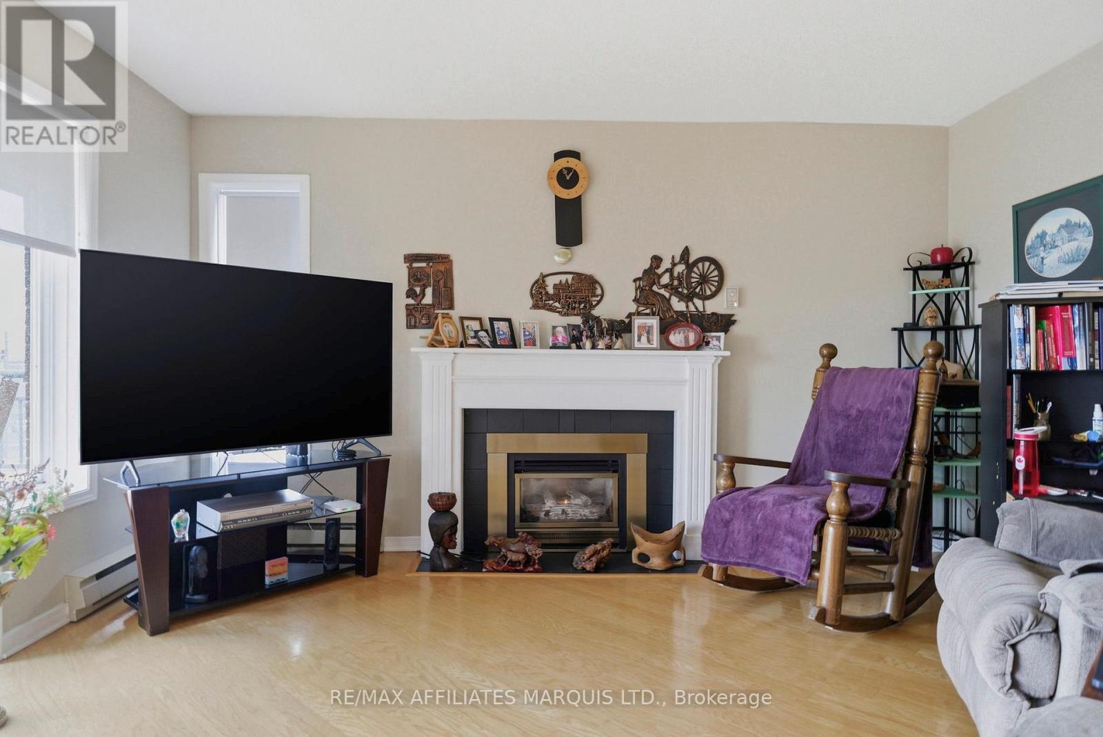 408 - 121 Water Street W Property Photo 13
