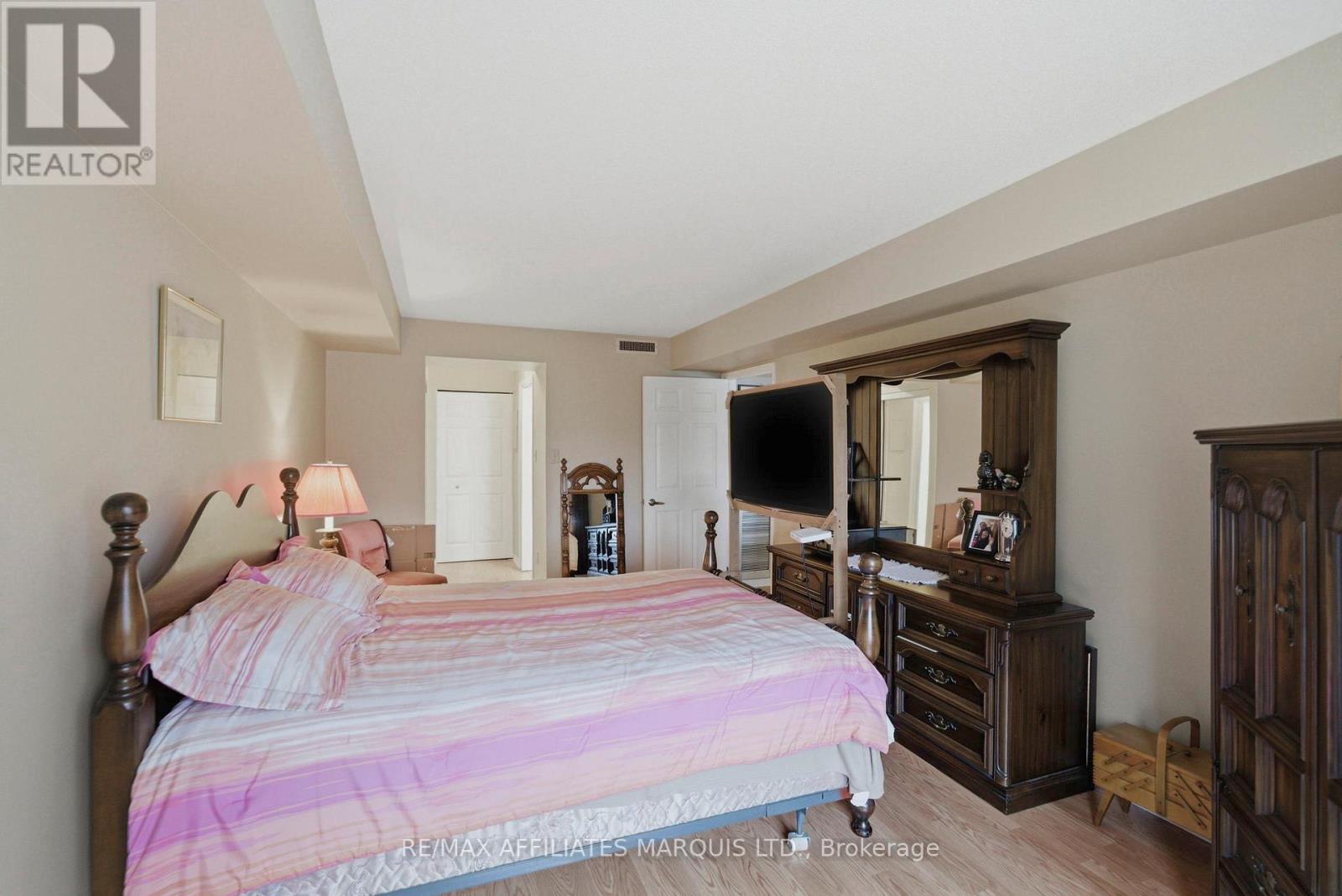 408 - 121 Water Street W Property Photo 23