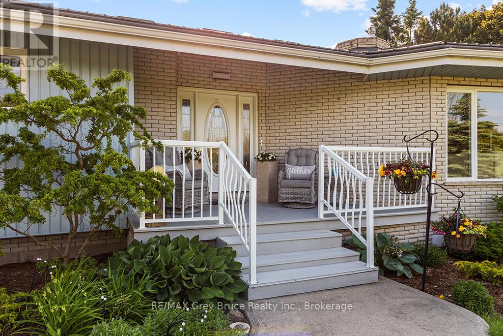 15 Isthmus Bay Road Property Photo 4