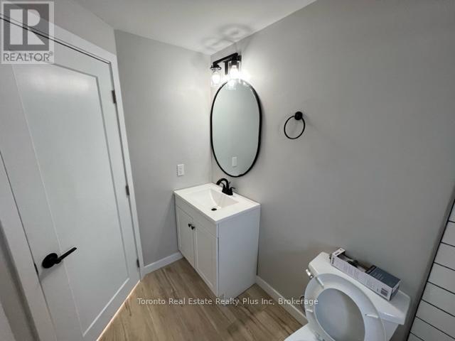 4 - 16 Huron Road Property Photo 11