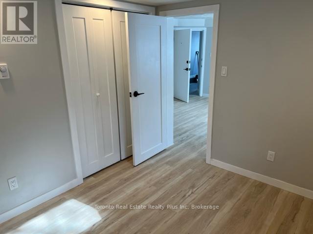 4 - 16 Huron Road Property Photo 13