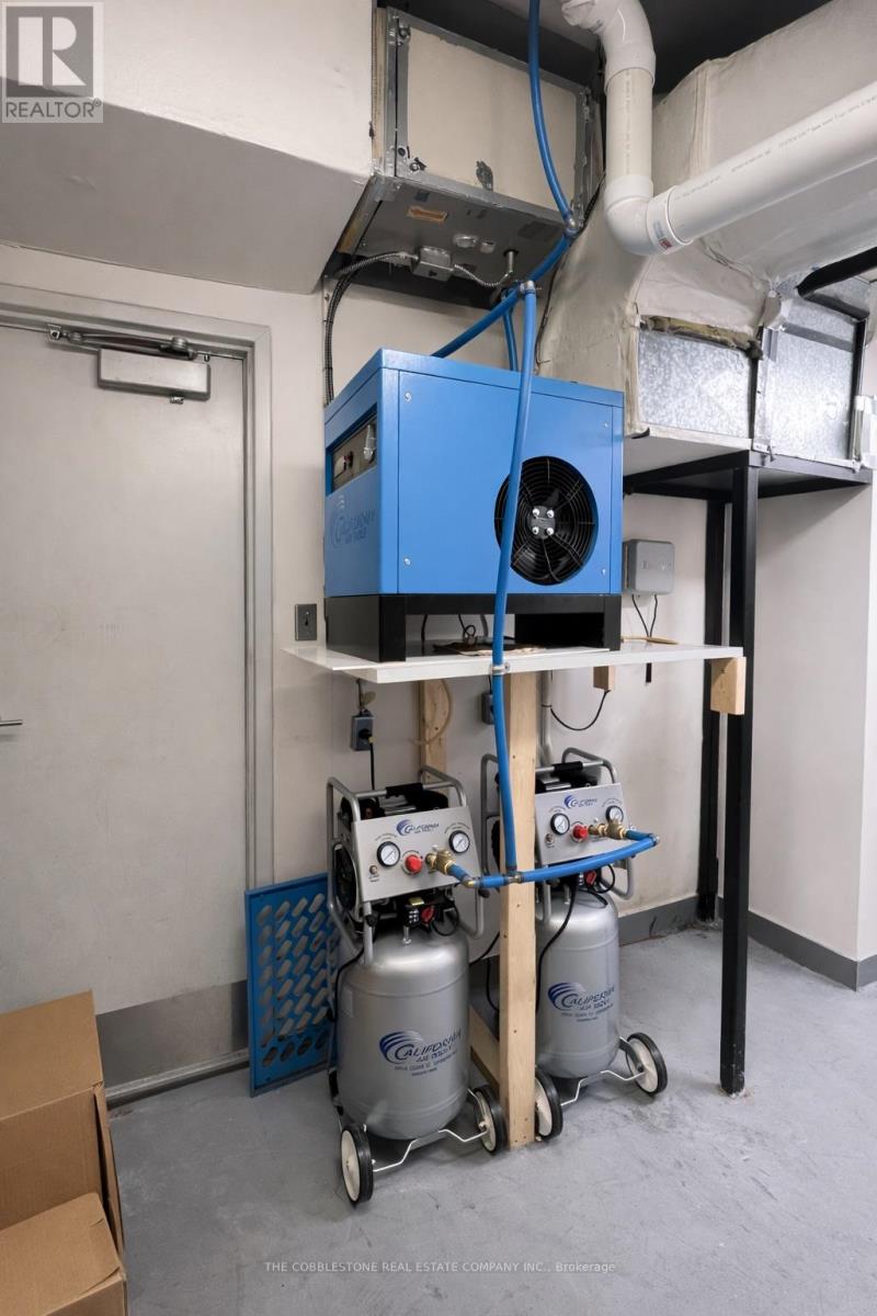 X13013802 Property Photo 25