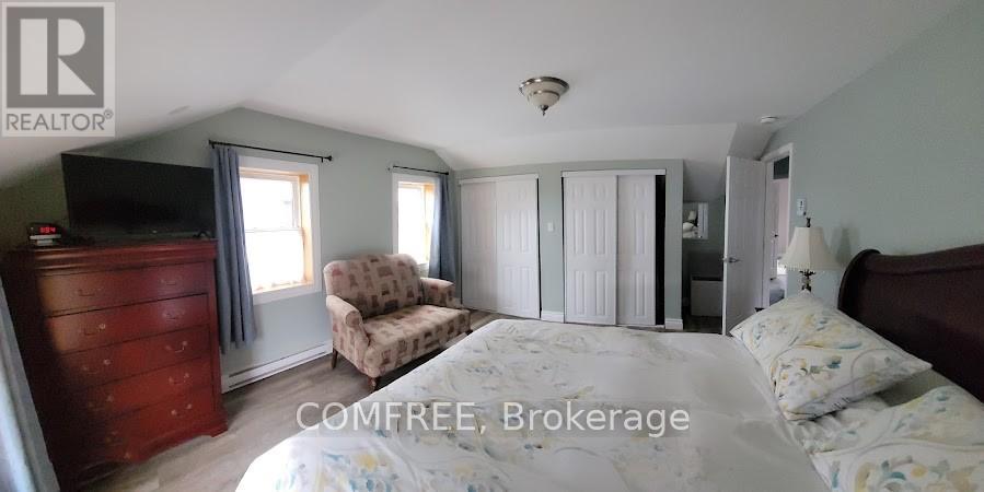 136 John Street Property Photo 20