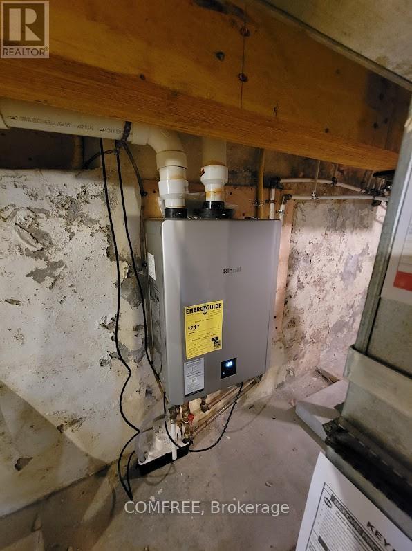 136 John Street Property Photo 32