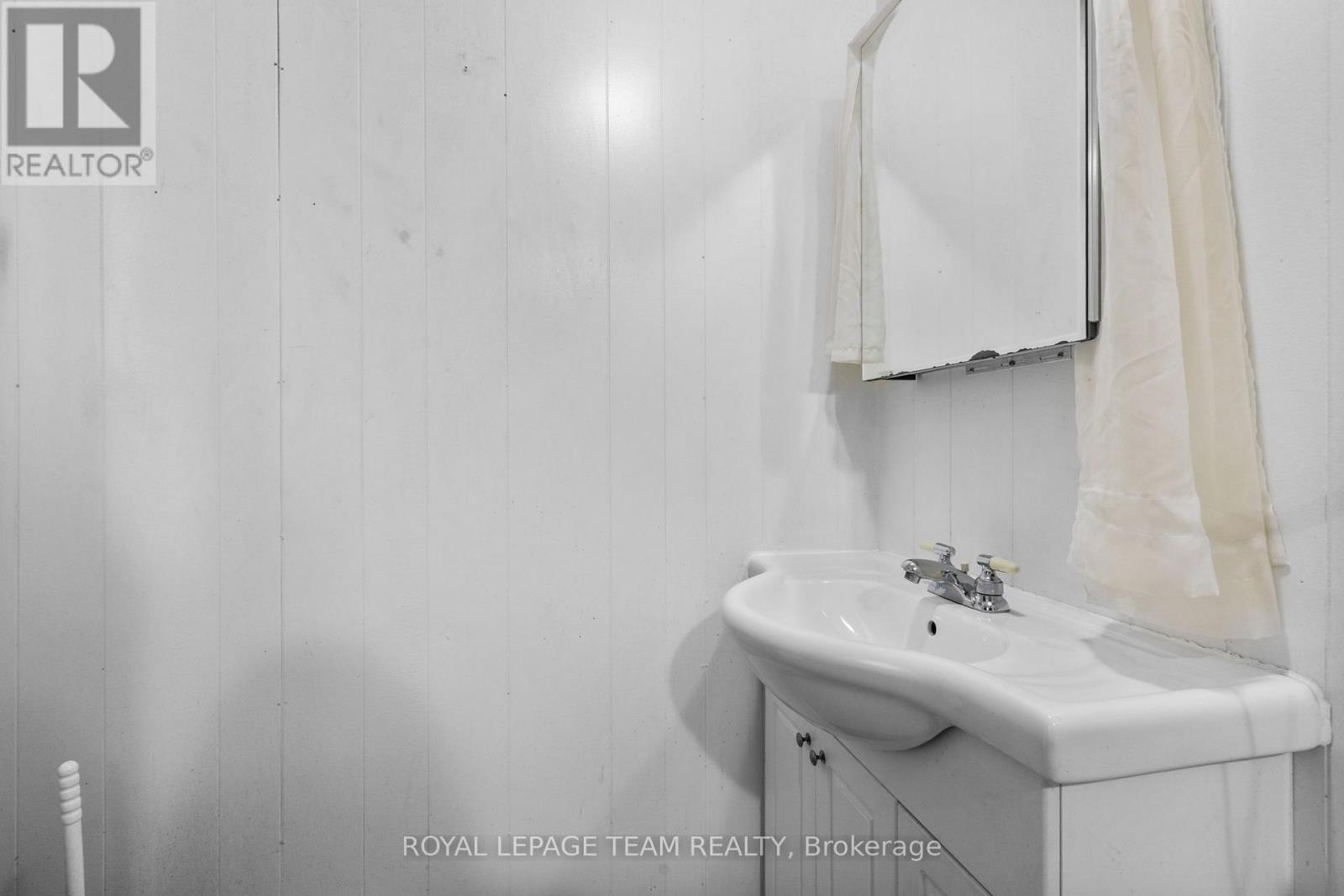 47 Daniel Street S Property Photo 9