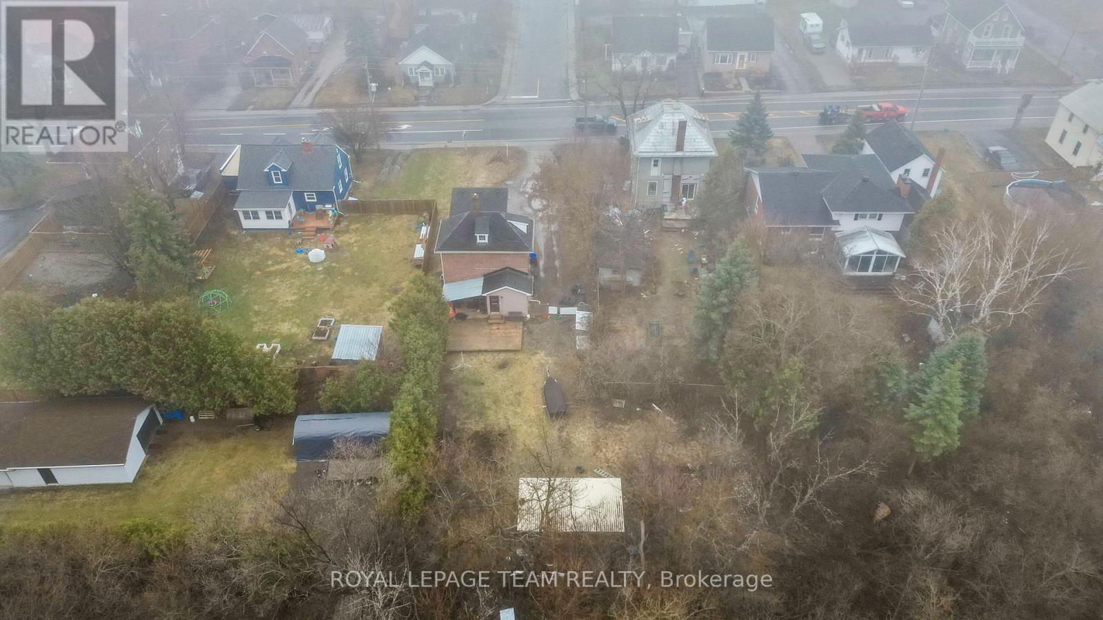 47 Daniel Street S Property Photo 12