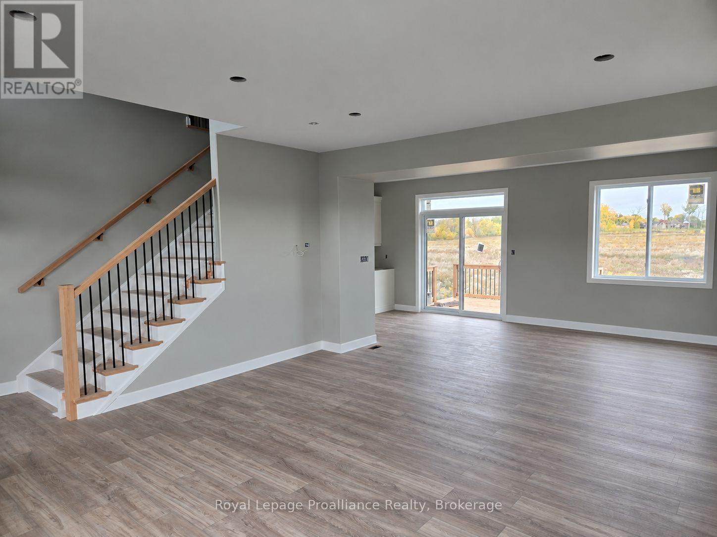 15 Horton Court Property Photo 6