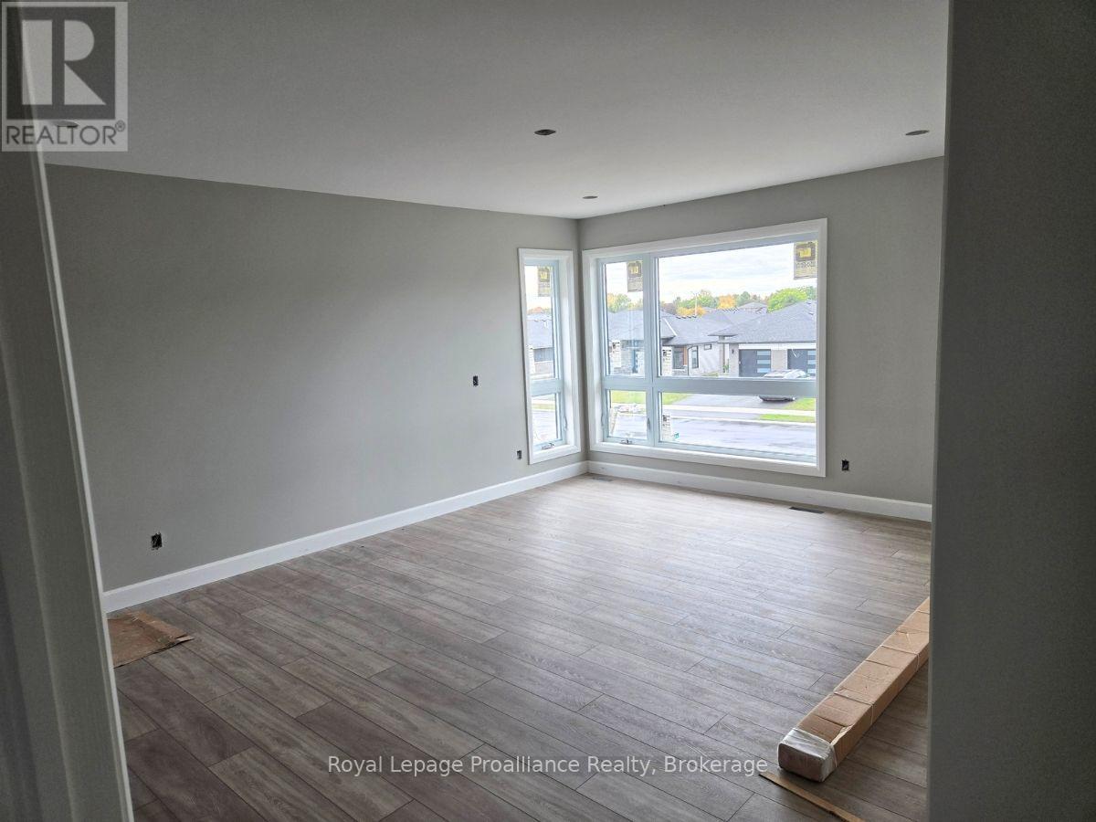 15 Horton Court Property Photo 8