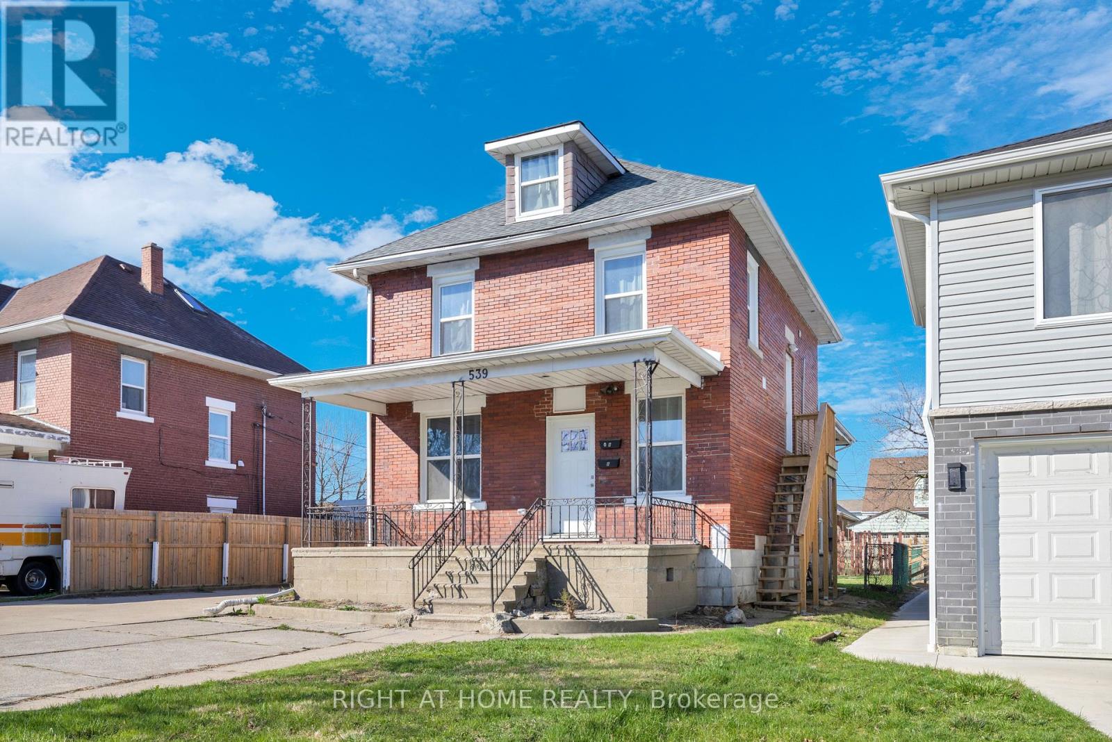 539 CAMPBELL AVENUE Property Photo 1