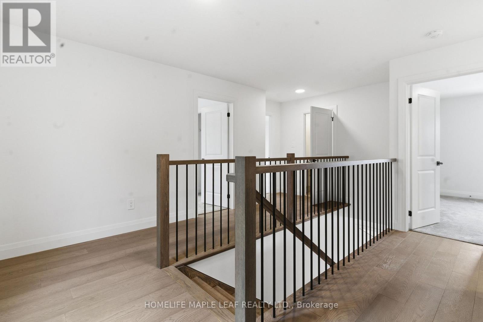 1566 Wright Crescent Property Photo 21