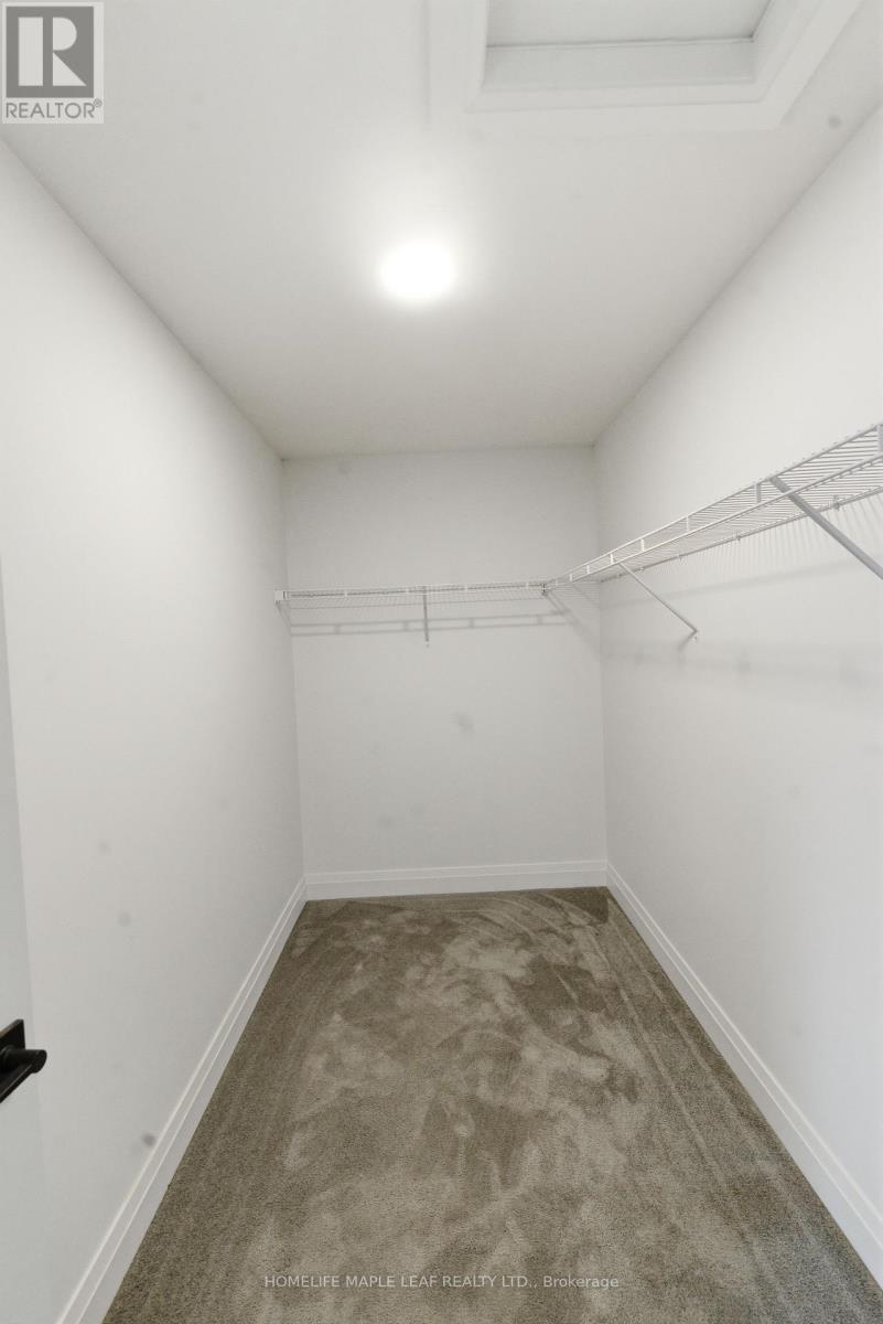 1566 Wright Crescent Property Photo 31