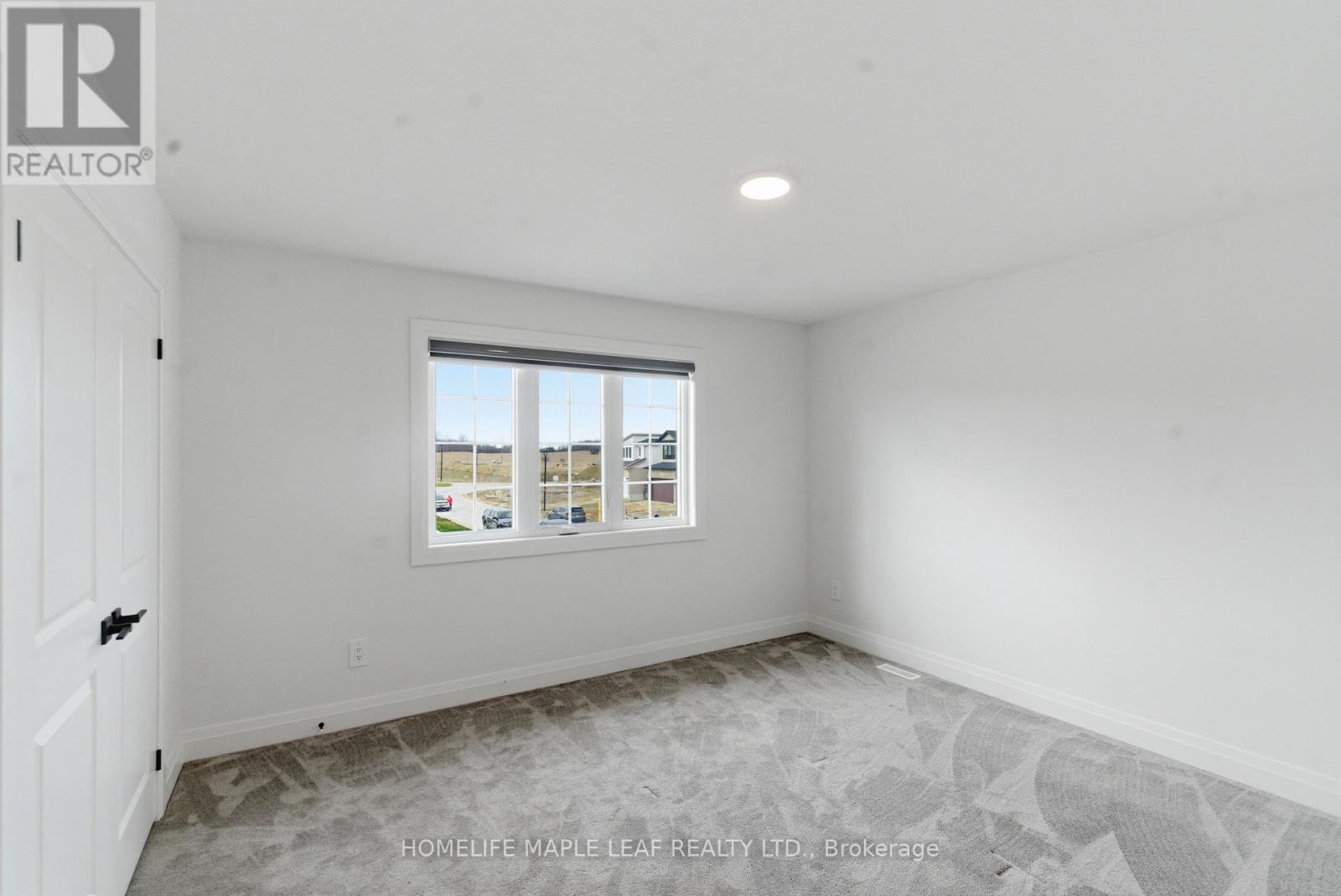 1566 Wright Crescent Property Photo 35