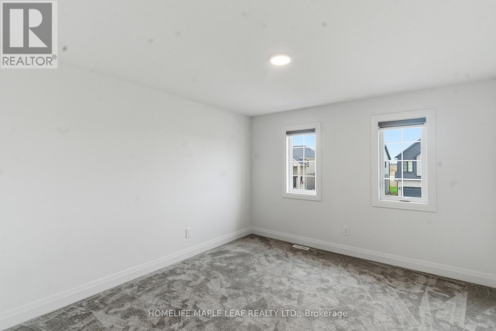 1566 Wright Crescent Property Photo 38