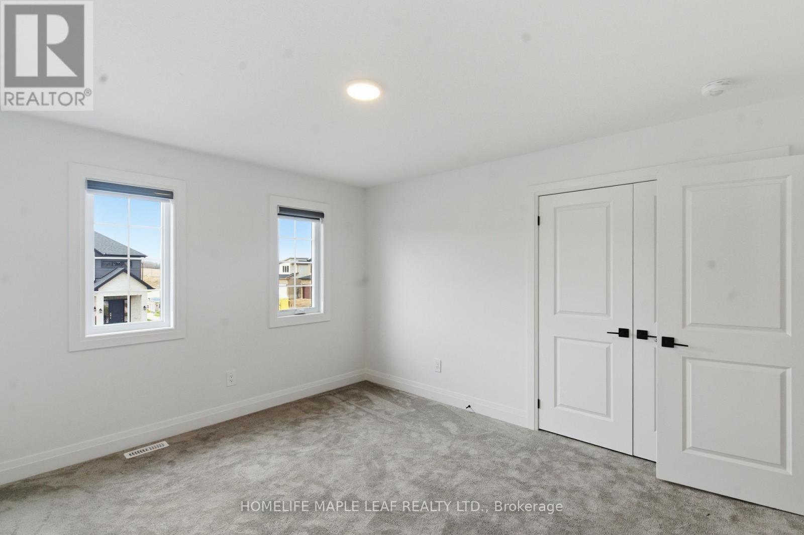 1566 Wright Crescent Property Photo 39