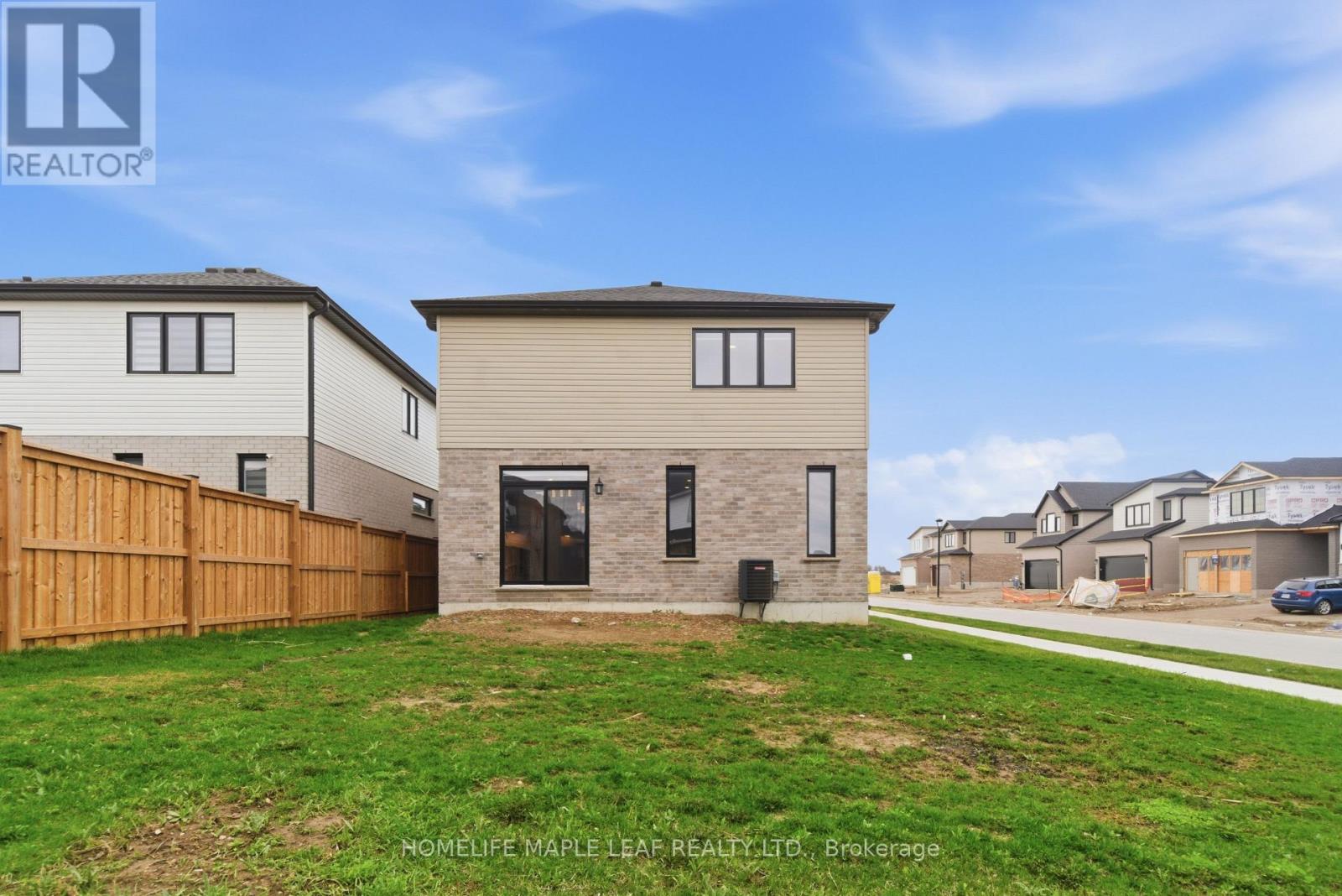 1566 Wright Crescent Property Photo 48