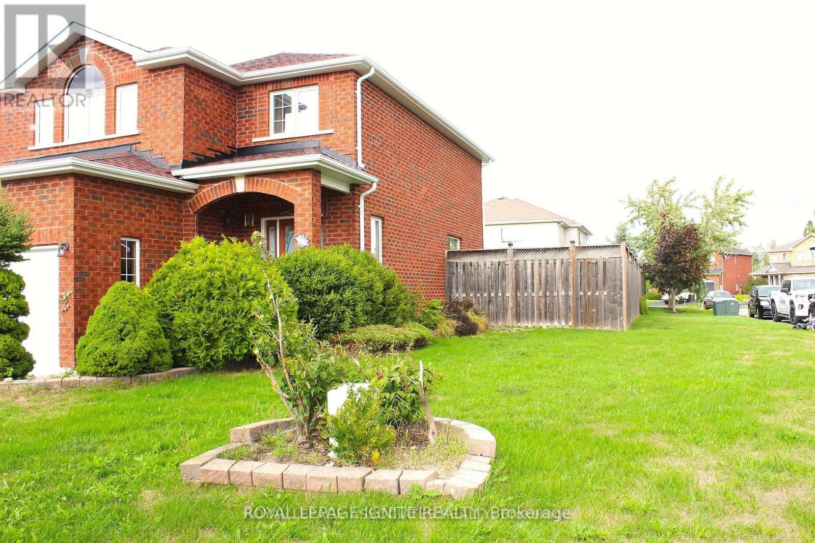 90 Sweetnam Drive Property Photo 2