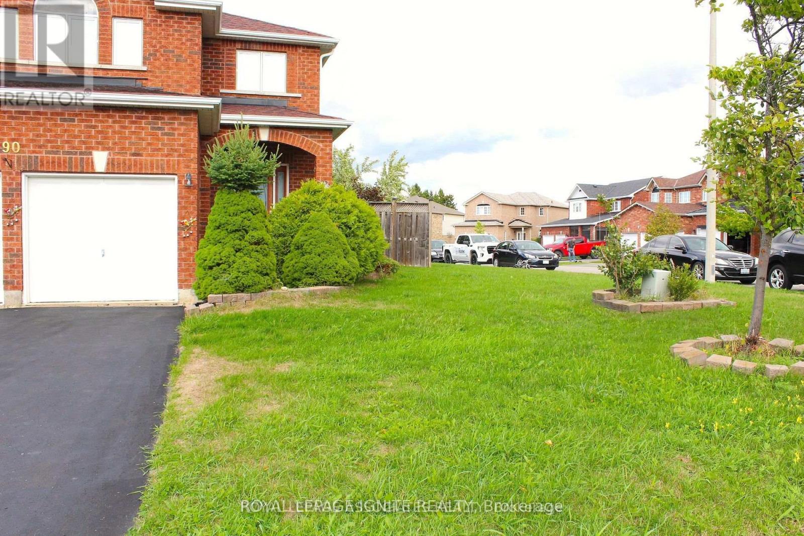 90 Sweetnam Drive Property Photo 3