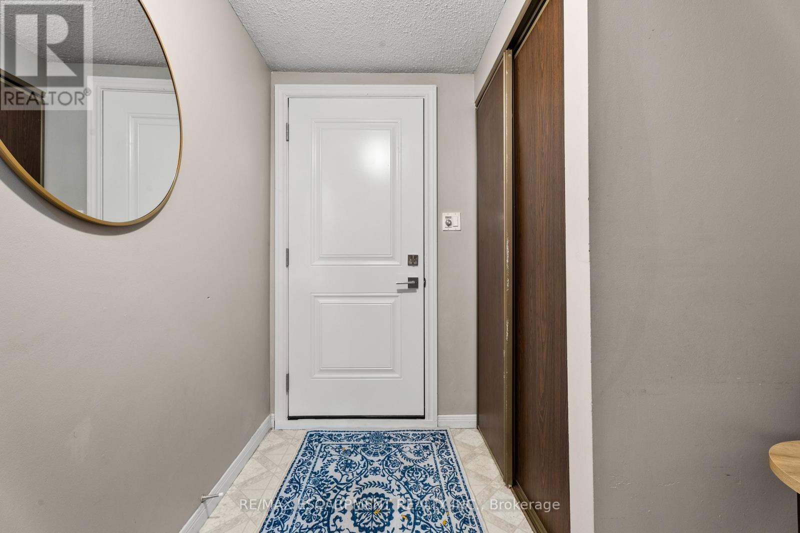 N1 - 444 Stone Church Road W Property Photo 6