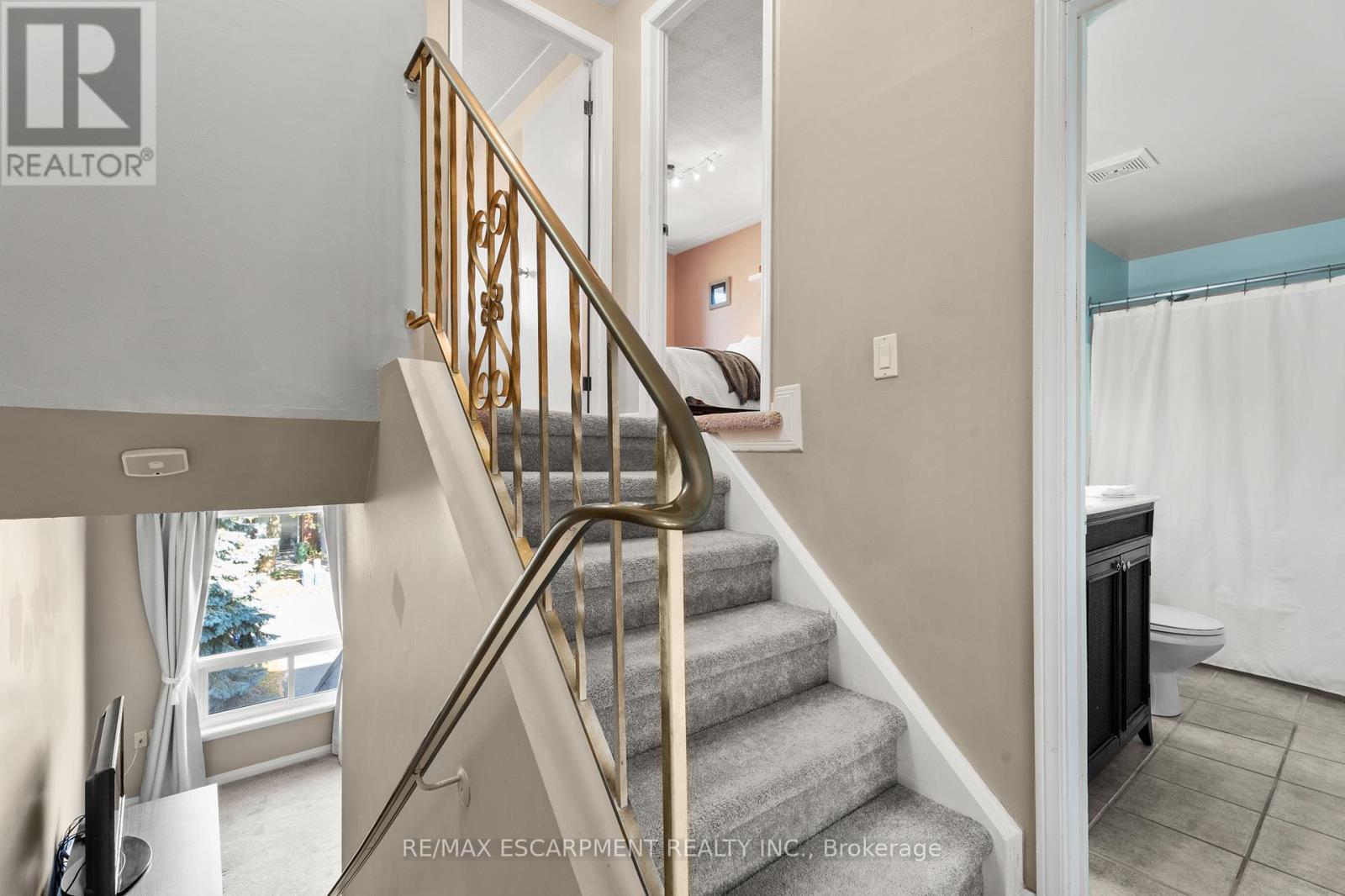 N1 - 444 Stone Church Road W Property Photo 20