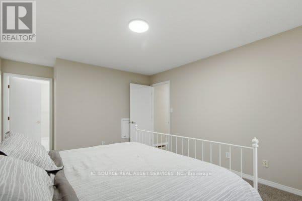 35 Loraine Avenue Property Photo 18