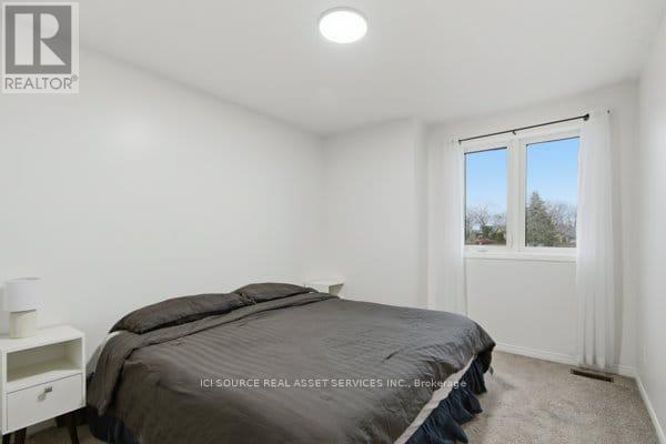 35 Loraine Avenue Property Photo 20