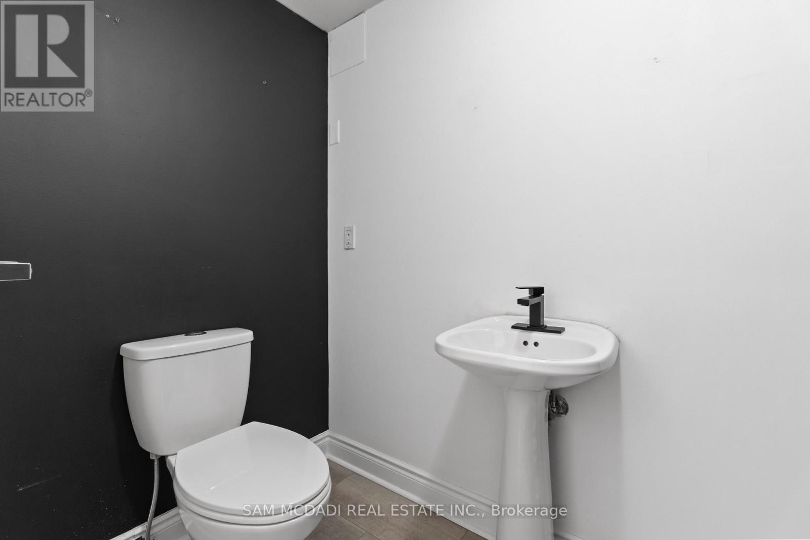 1 - 295 Alma Street Property Photo 24