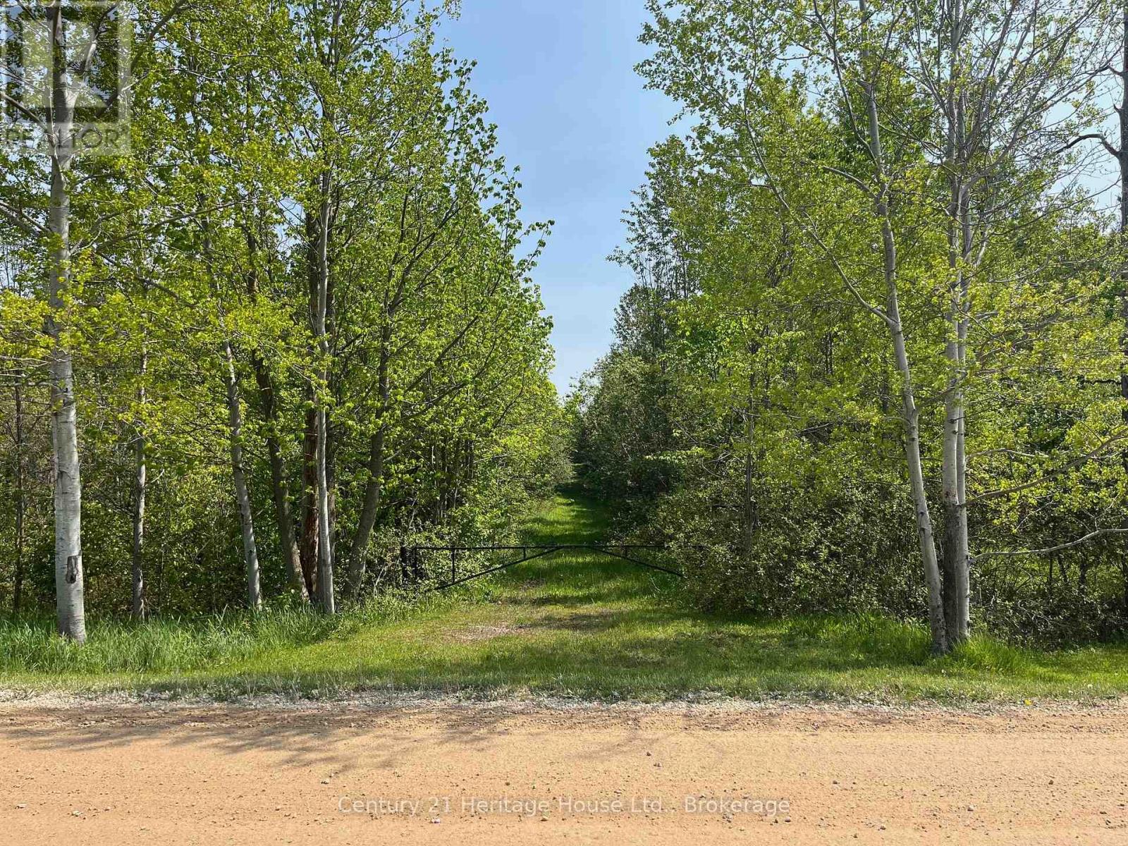 502774 Sideroad 9 Wgr Property Photo 1