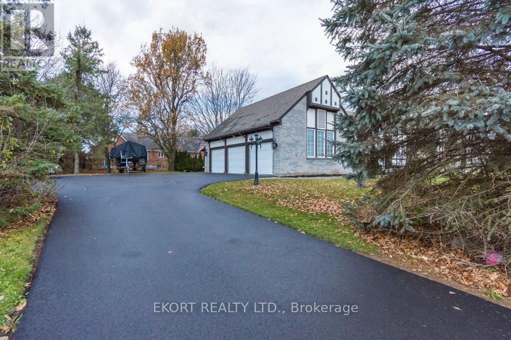 24 Kaiser Court Property Photo 4