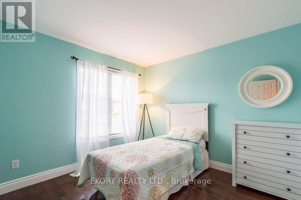 24 Kaiser Court Property Photo 26