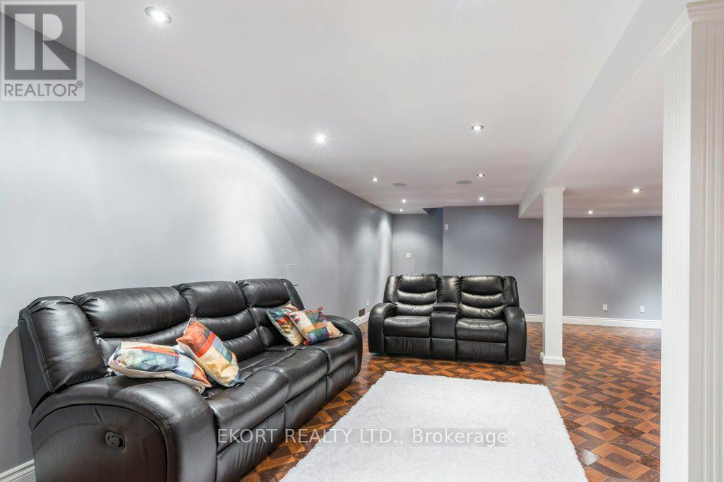 24 Kaiser Court Property Photo 33