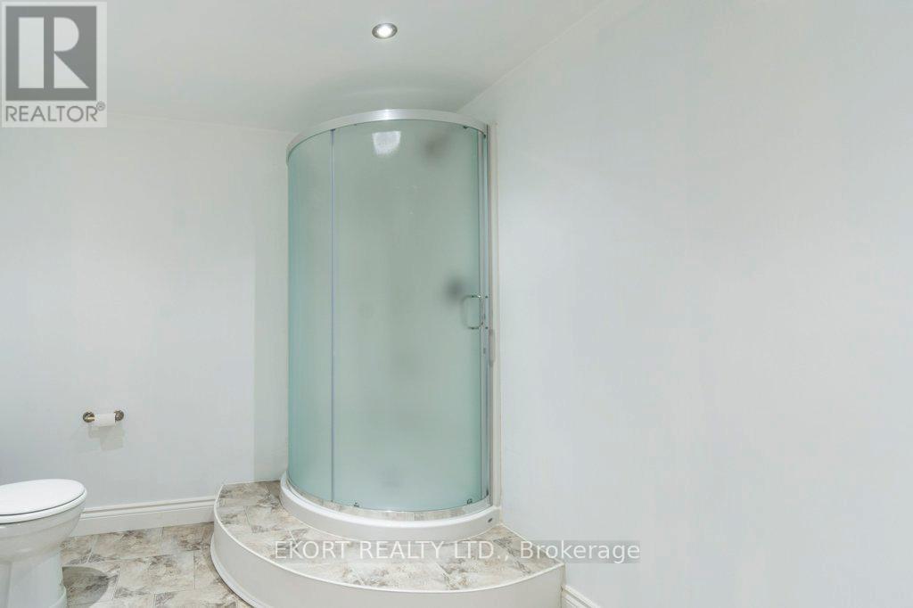 24 Kaiser Court Property Photo 37