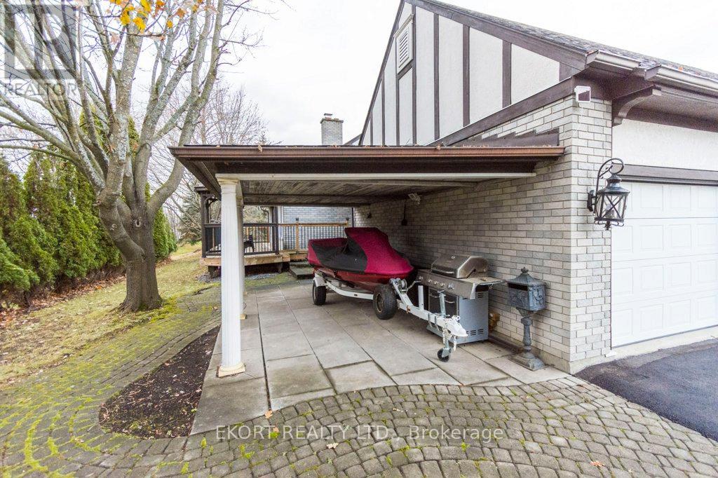 24 Kaiser Court Property Photo 39