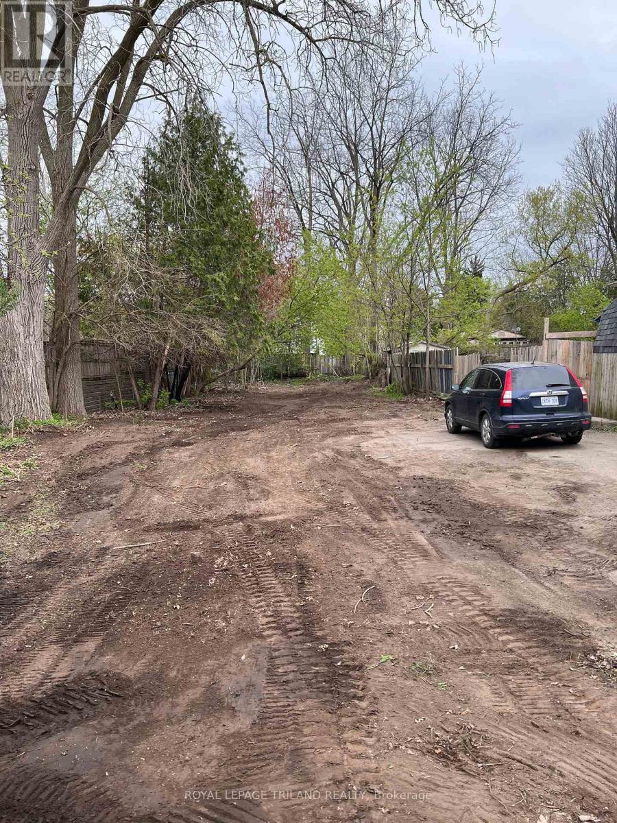 121 Riverside Drive Property Photo 1