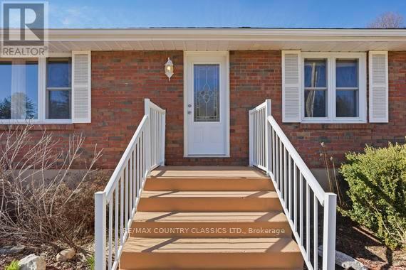 99 Maple Street Property Photo 13
