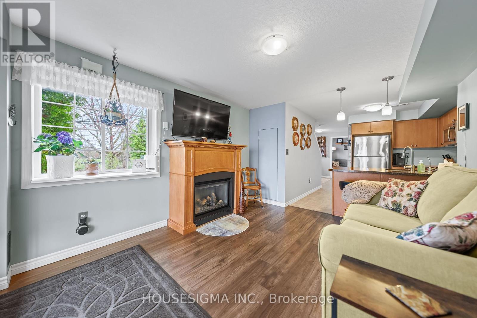 124 - 35 Mountford Drive Property Photo 8